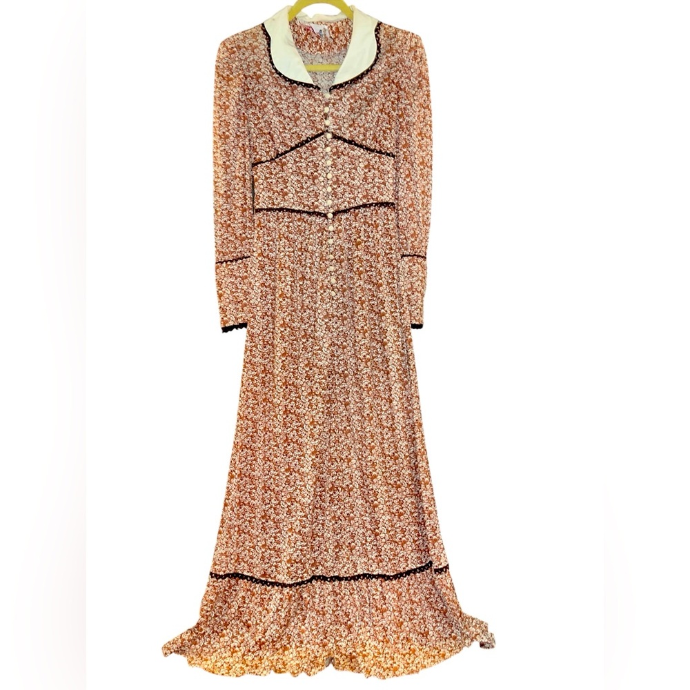 Artbro 60’s prairie dress brown & cream